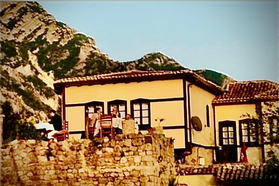 Rooms Emiliano Castle Of Kruja 외부 사진