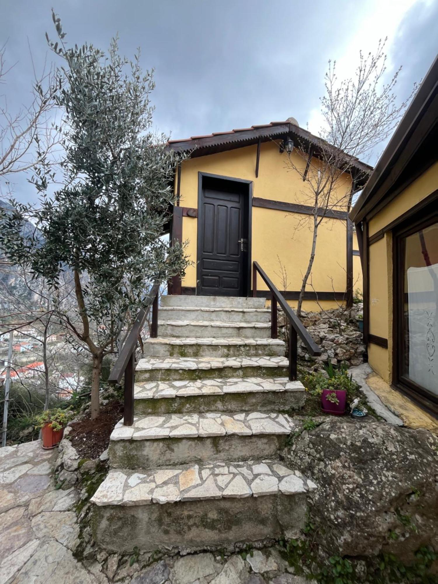 Rooms Emiliano Castle Of Kruja 외부 사진