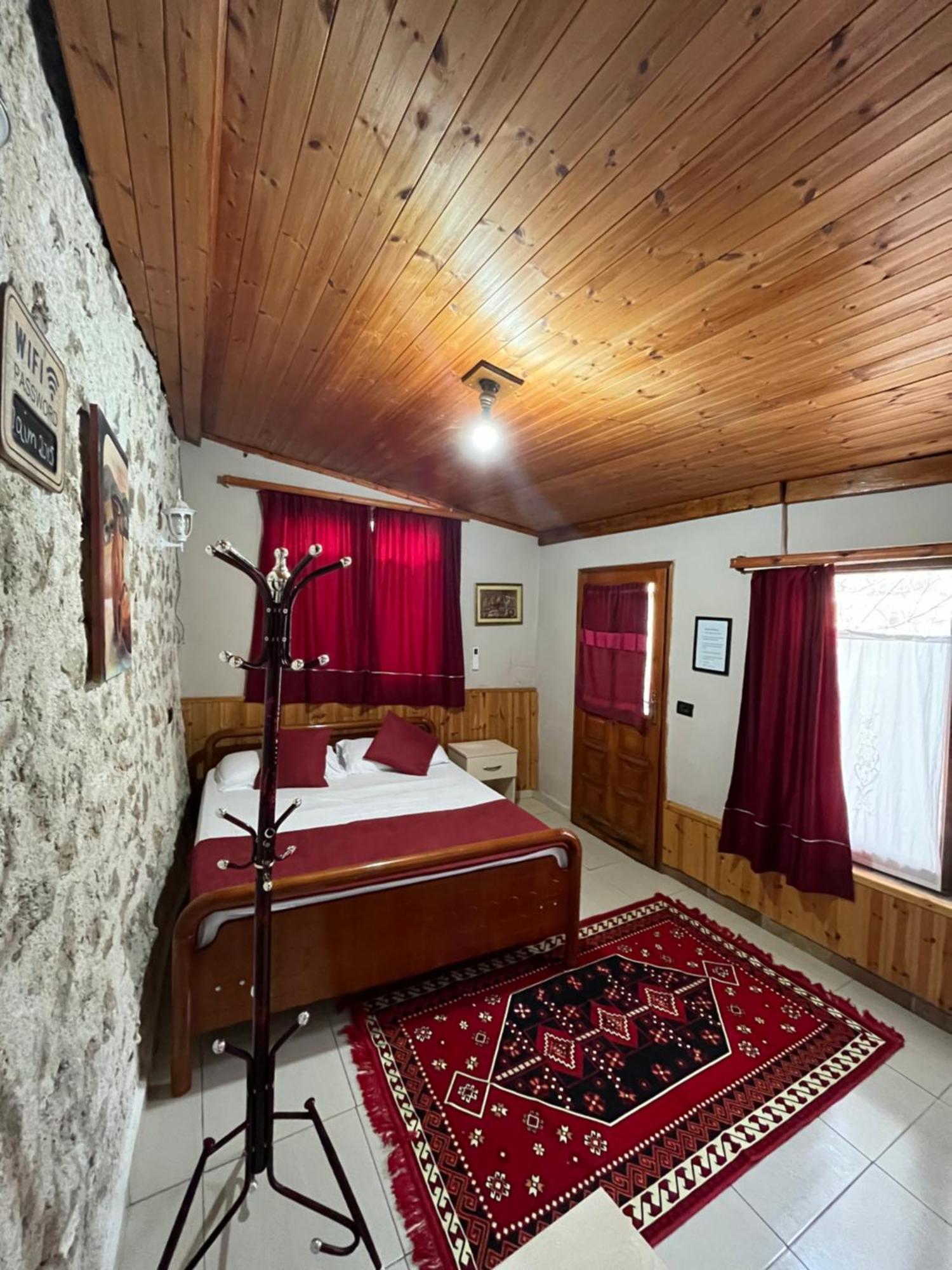 Rooms Emiliano Castle Of Kruja 외부 사진