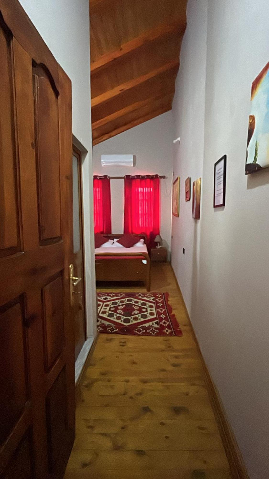 Rooms Emiliano Castle Of Kruja 객실 사진