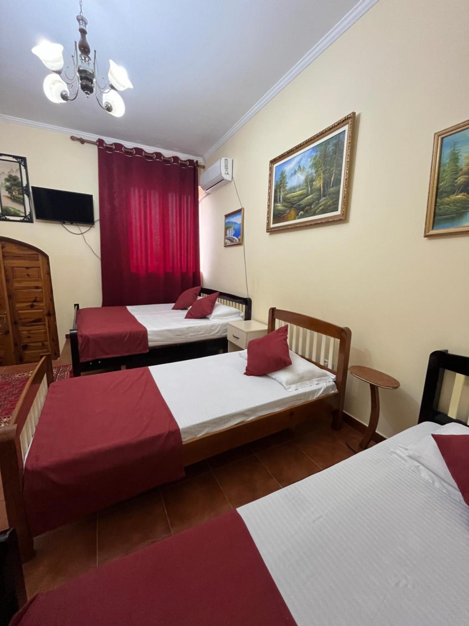 Rooms Emiliano Castle Of Kruja 객실 사진